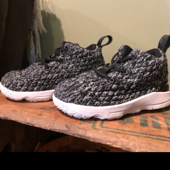 toddler lebron shoes